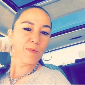 Meet your Posher, Janet